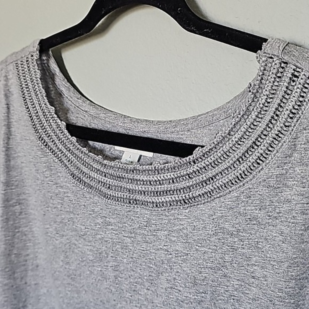 Sundance Casual Basic Neutral Cotton Large Crochet Neck Long Sleeve Gray - Picture 3 of 7